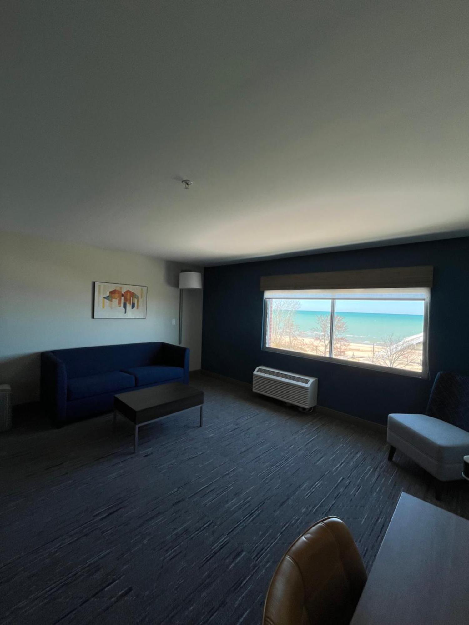 Holiday Inn Express & Suites Oscoda By Ihg Exterior photo